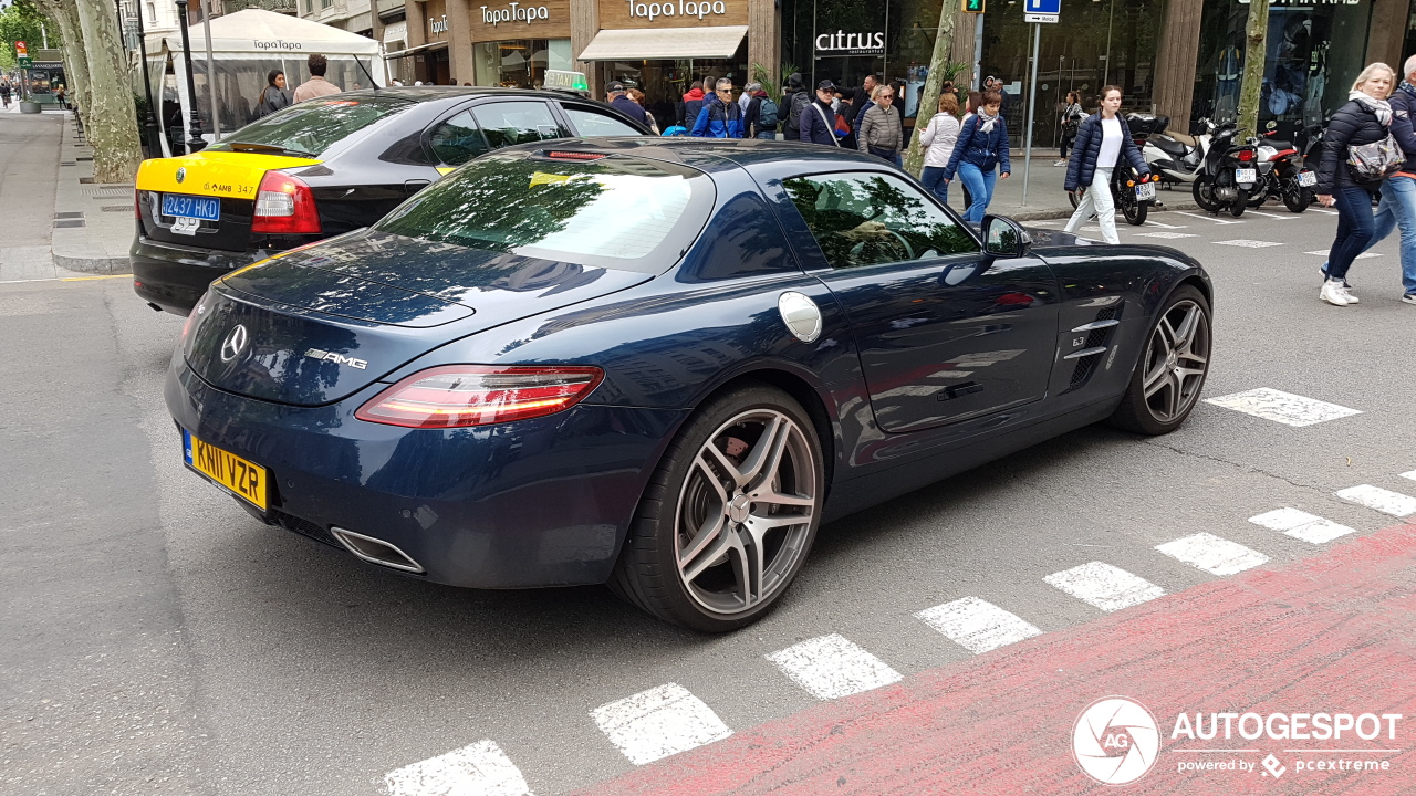 Mercedes-Benz SLS AMG