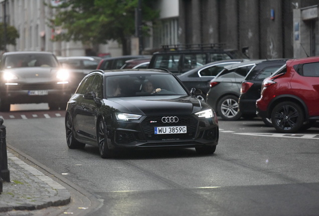 Audi RS4 Avant B9