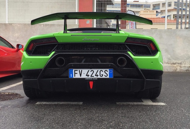 Lamborghini Huracán LP640-4 Performante Spyder