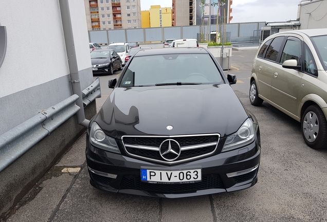 Mercedes-Benz C 63 AMG W204 2012