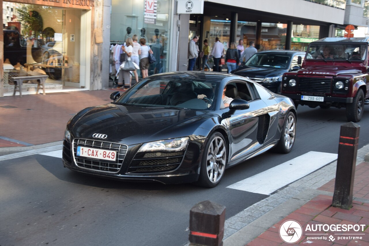 Audi R8 V10