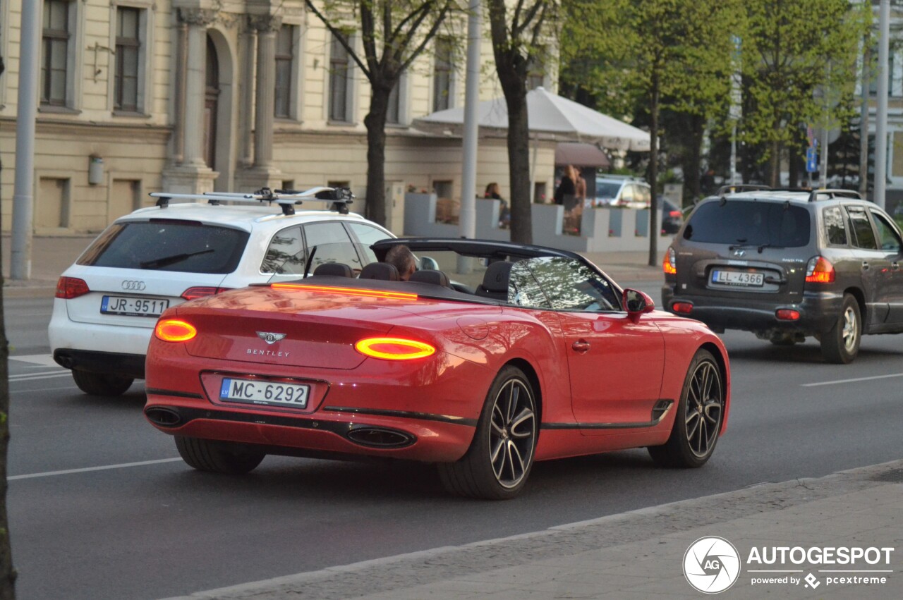 Bentley Continental GTC 2019