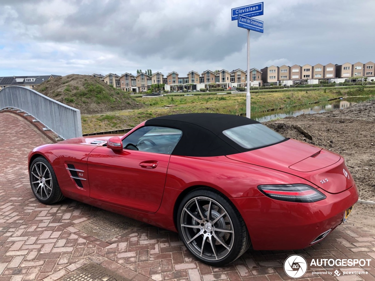 Mercedes-Benz SLS AMG Roadster