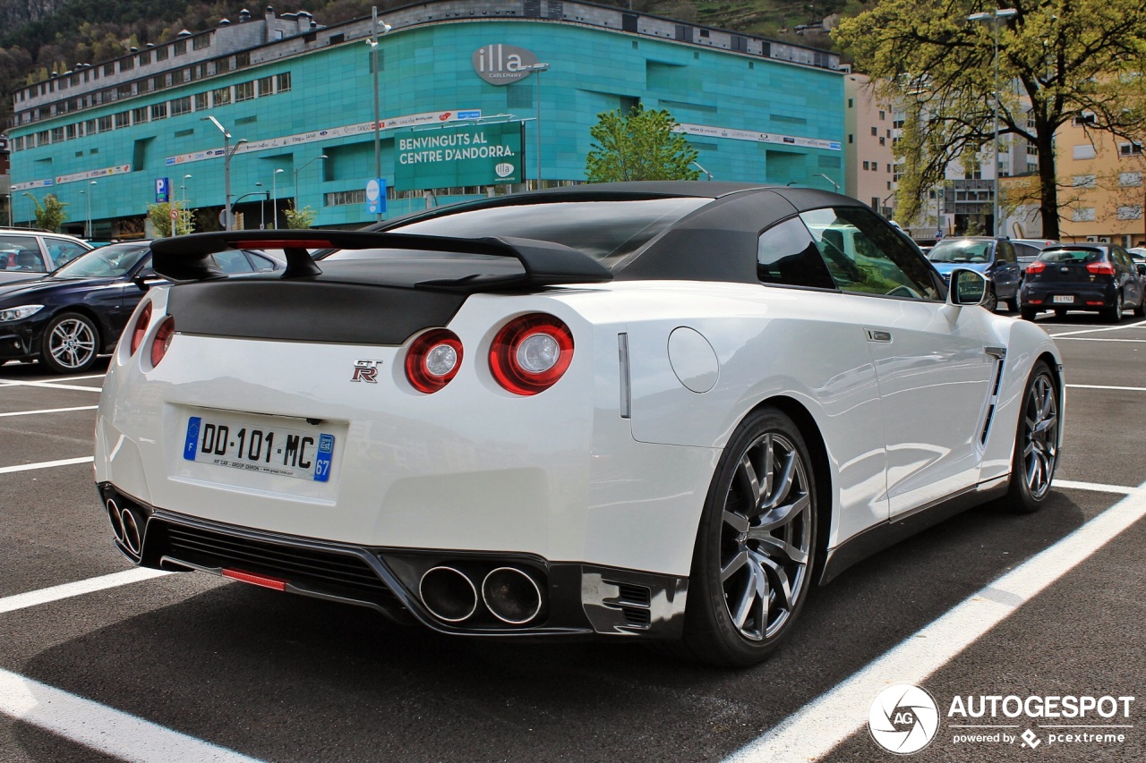 Nissan GT-R 2014