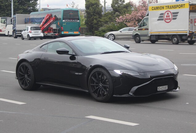 Aston Martin V8 Vantage 2018