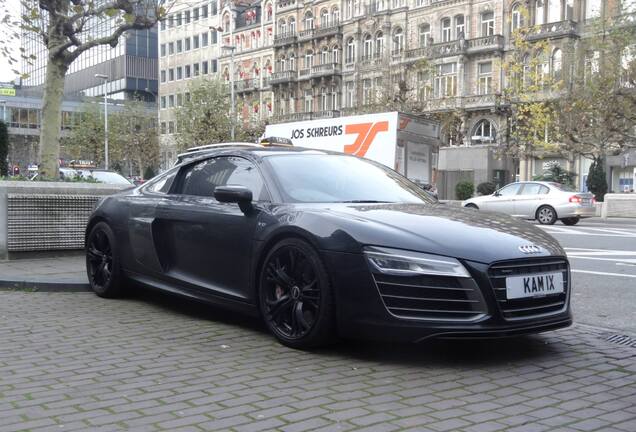 Audi R8 V10 Plus 2013