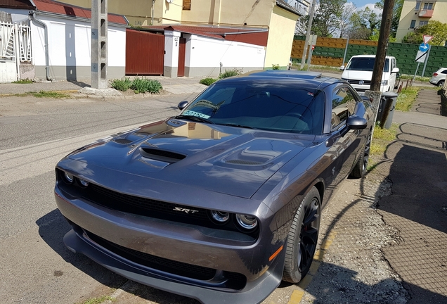 Dodge Challenger SRT Hellcat