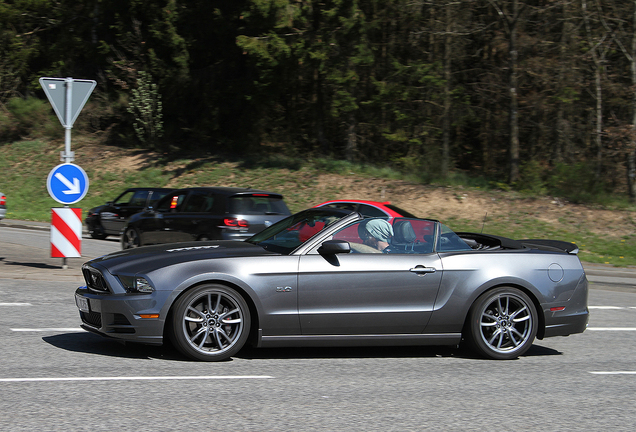 Ford Mustang GT Convertible 2013