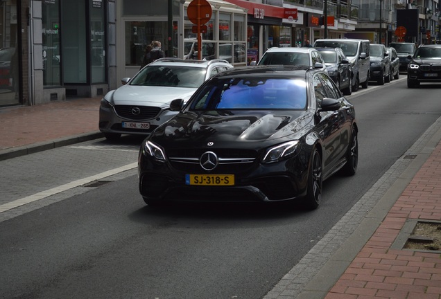 Mercedes-AMG E 63 S W213