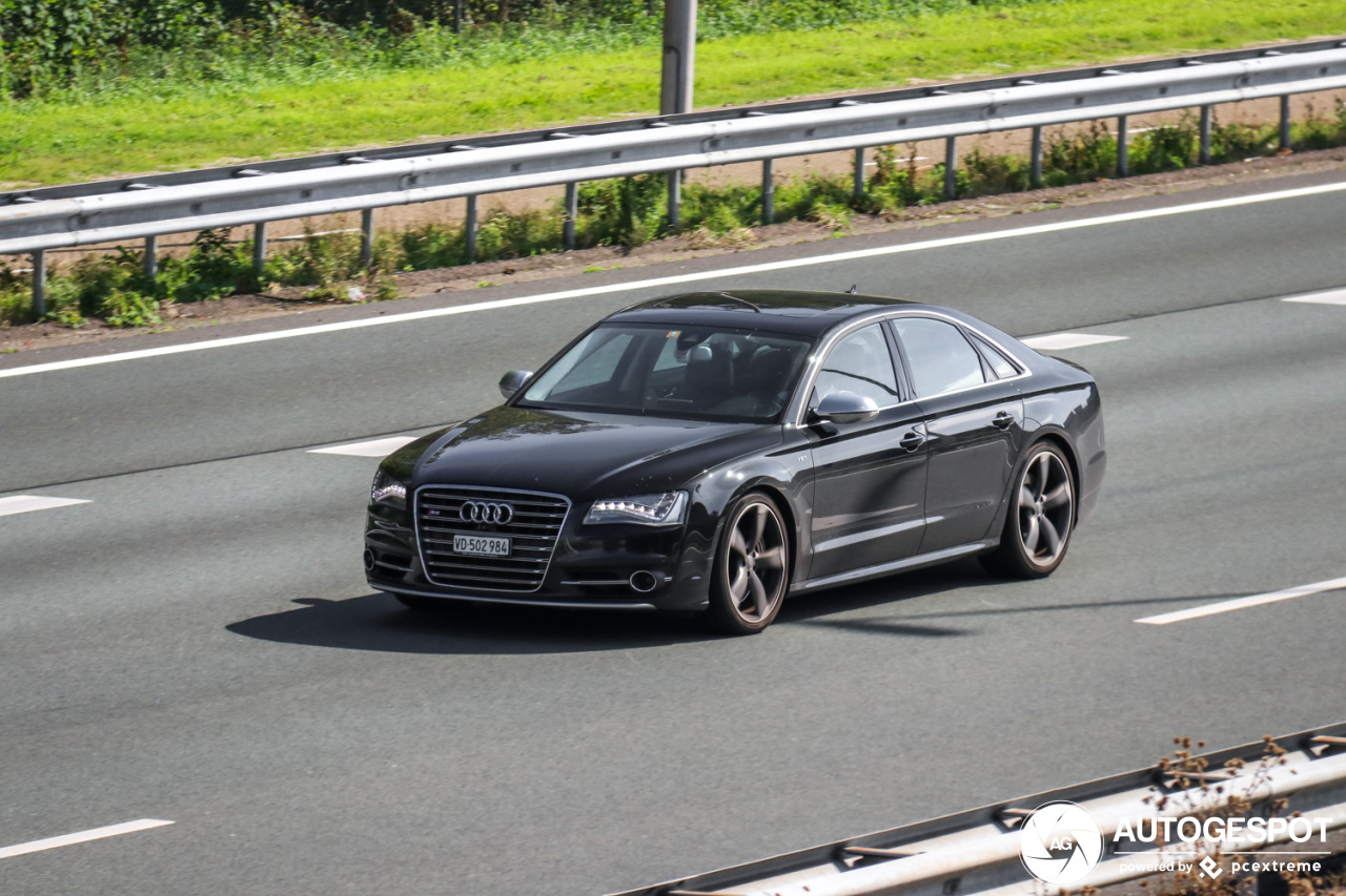 Audi S8 D4