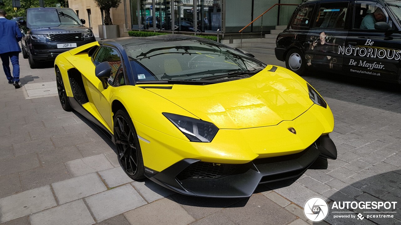 Lamborghini Aventador LP720-4 Roadster 50° Anniversario