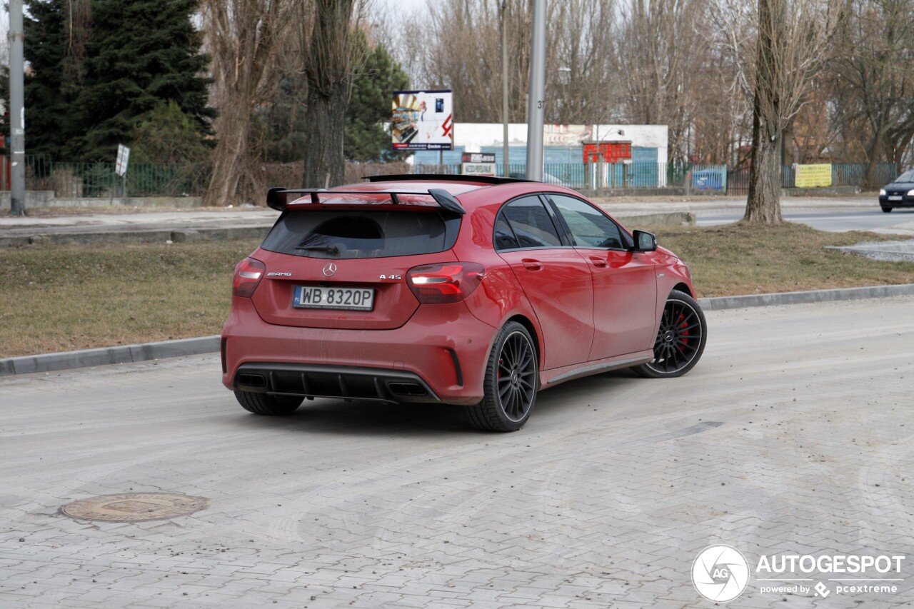 Mercedes-AMG A 45 W176 2015