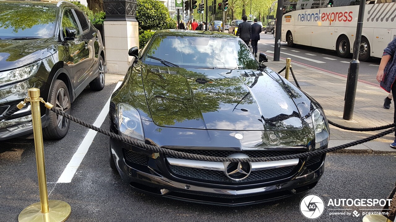 Mercedes-Benz SLS AMG