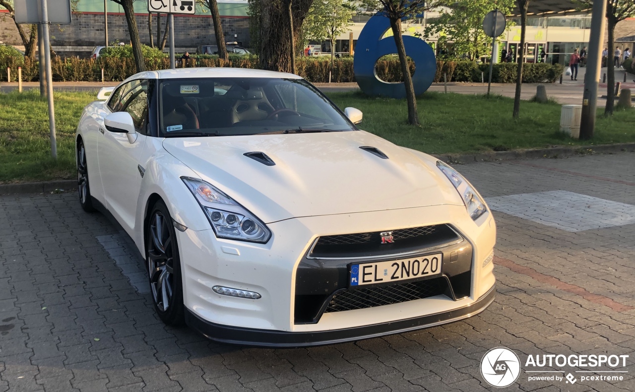 Nissan GT-R 2014