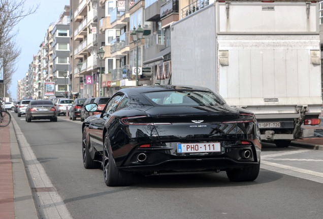 Aston Martin DB11 V8