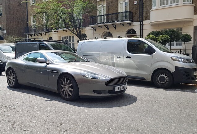 Aston Martin DB9