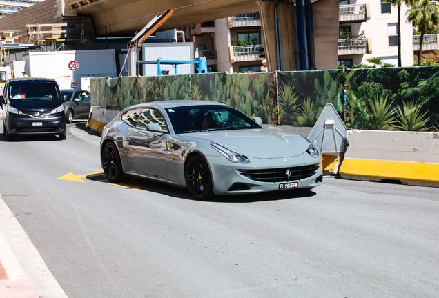 Ferrari FF