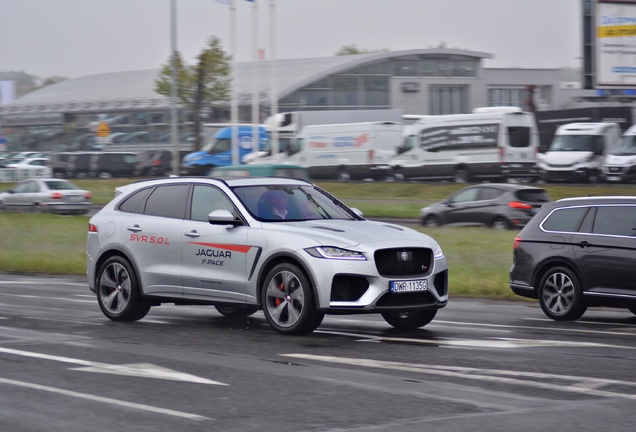 Jaguar F-PACE SVR