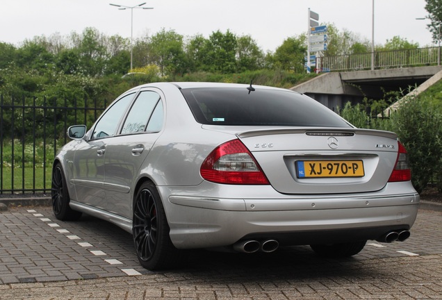 Mercedes-Benz E 55 AMG