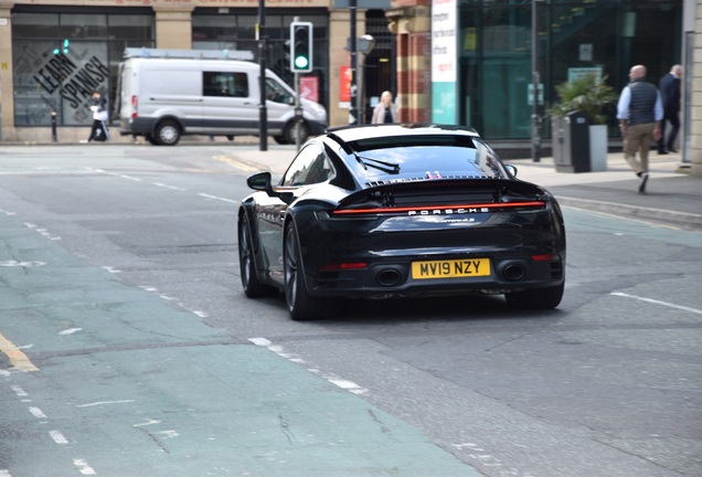 Porsche 992 Carrera 4S