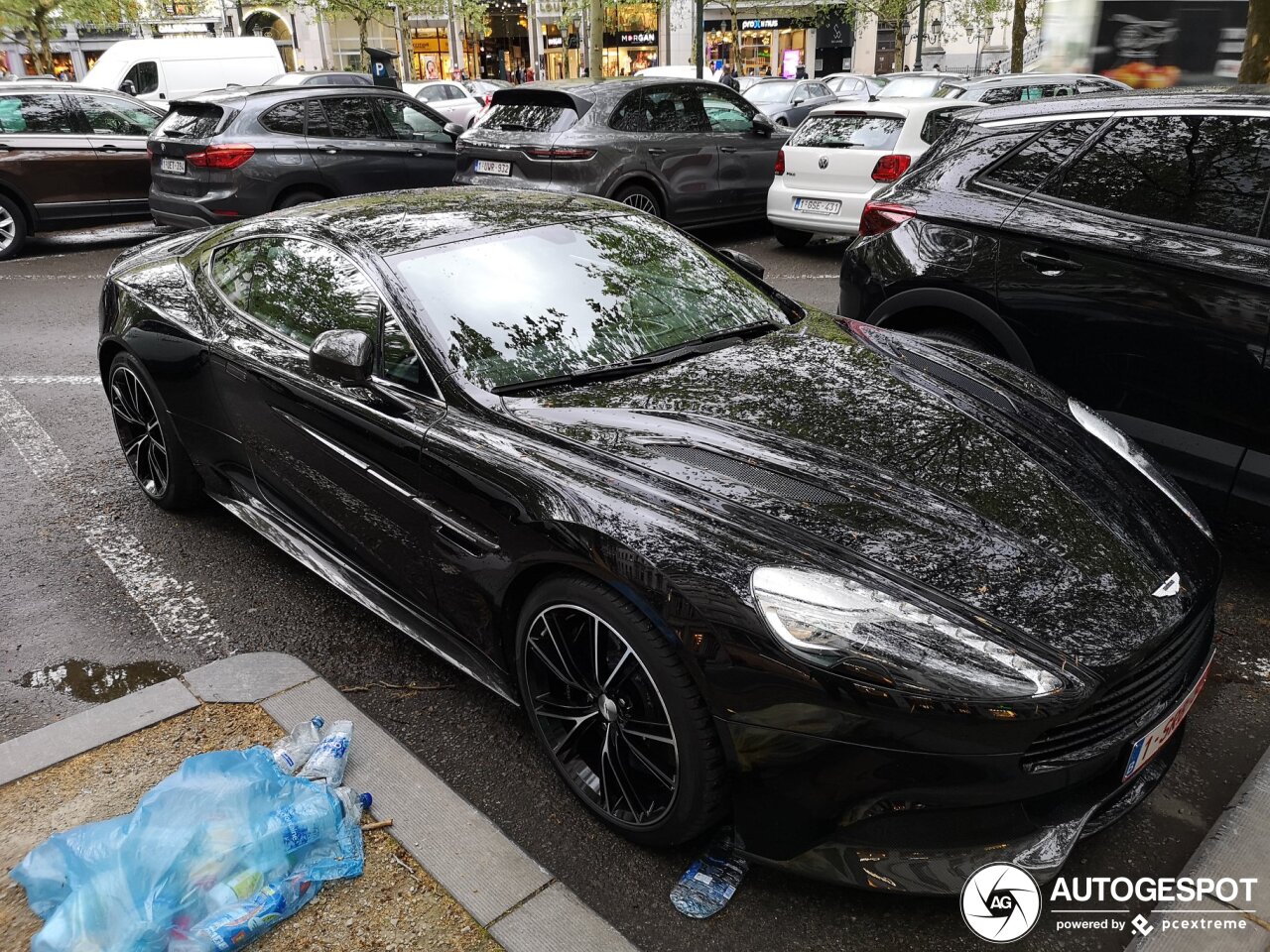 Aston Martin Vanquish 2013