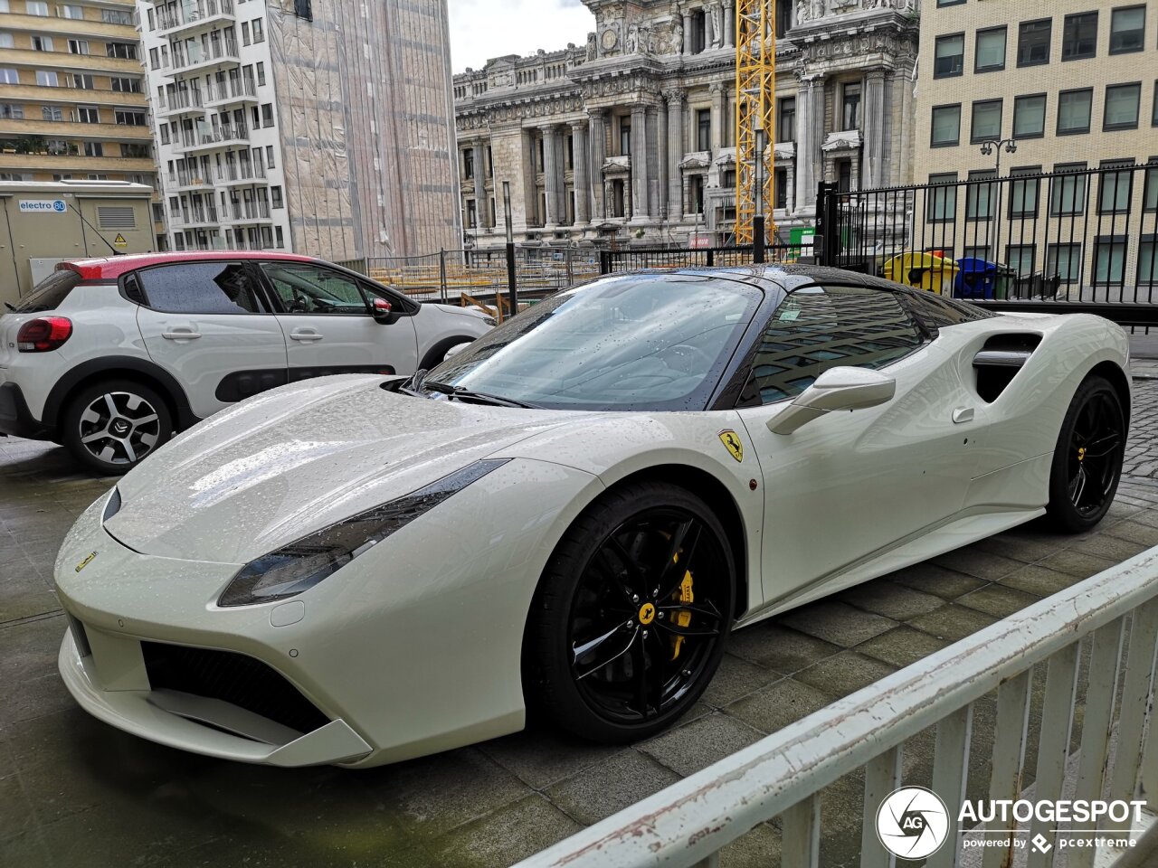 Ferrari 488 Spider