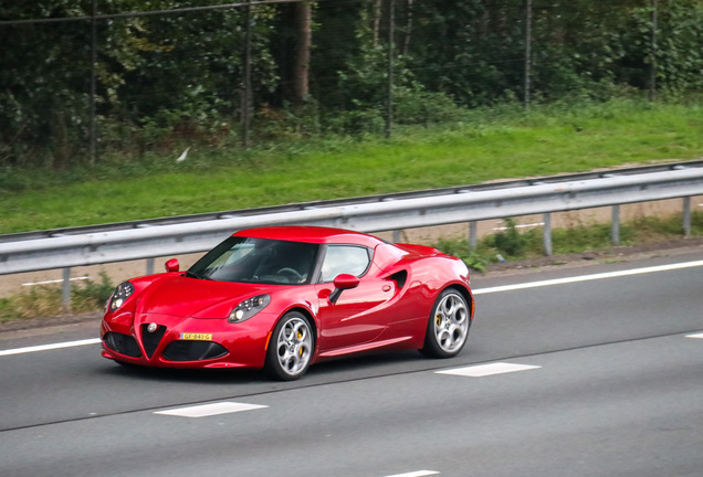 Alfa Romeo 4C Coupé