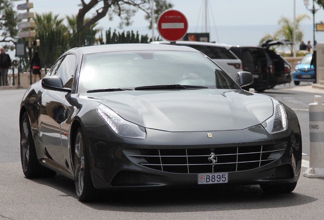 Ferrari FF