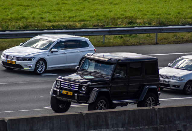 Mercedes-Benz G 500 4X4²