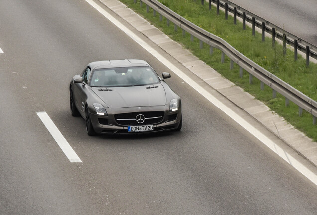 Mercedes-Benz SLS AMG