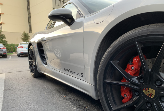 Porsche 718 Cayman S