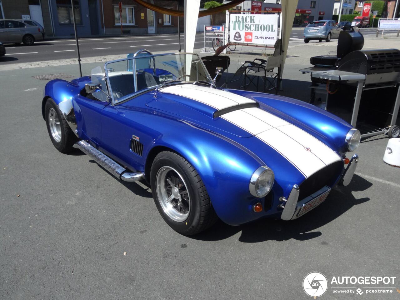 AC Cobra 427