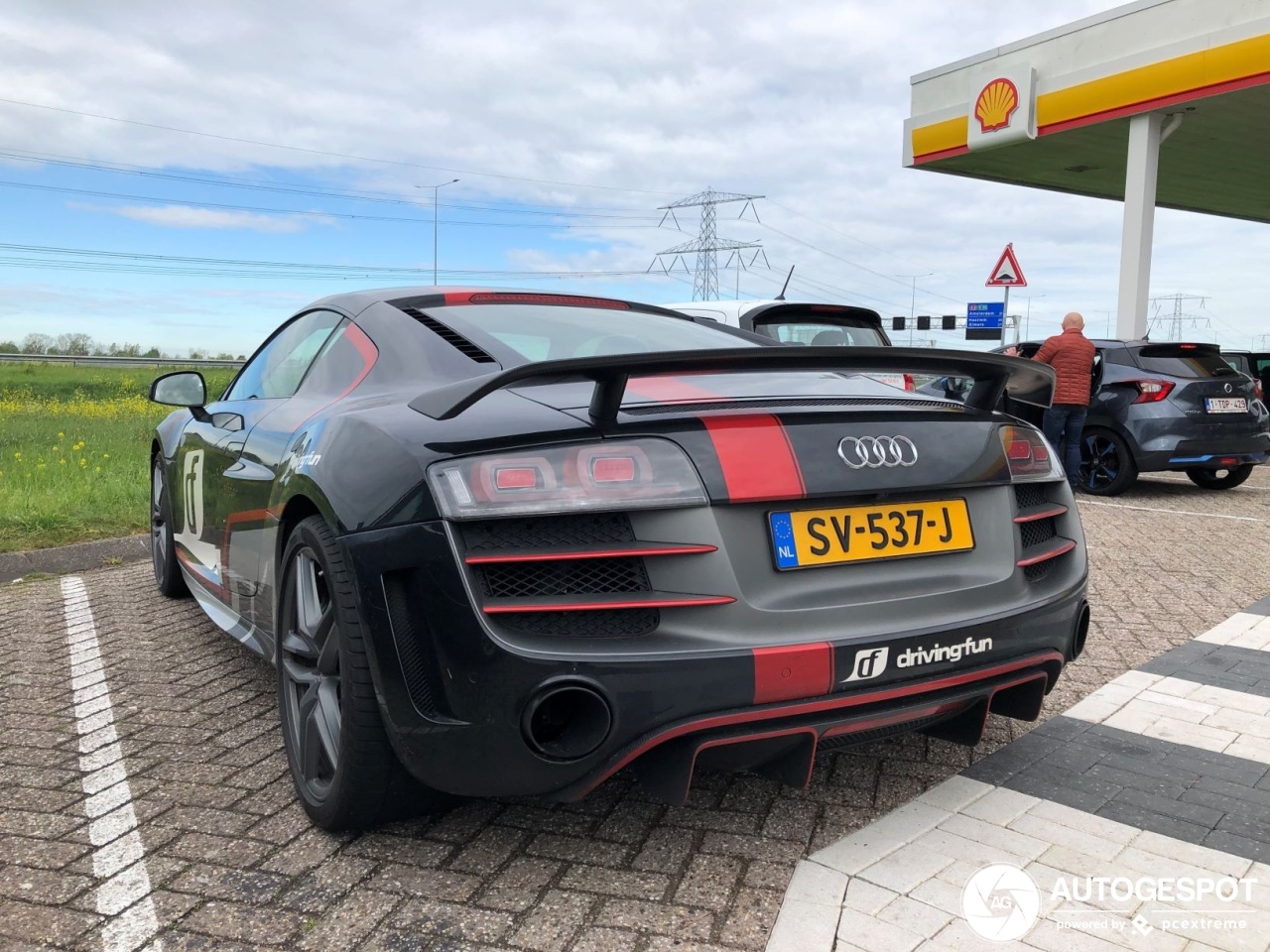 Audi R8 V10