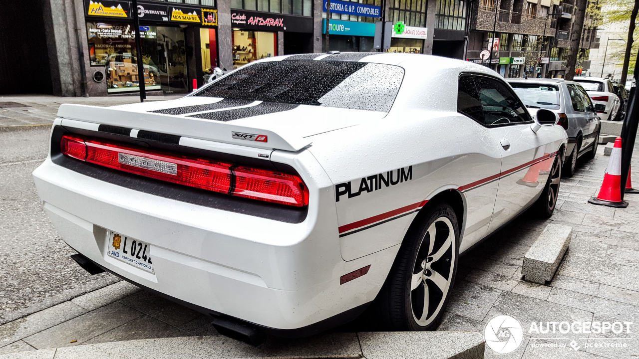 Dodge Challenger SRT-8 392