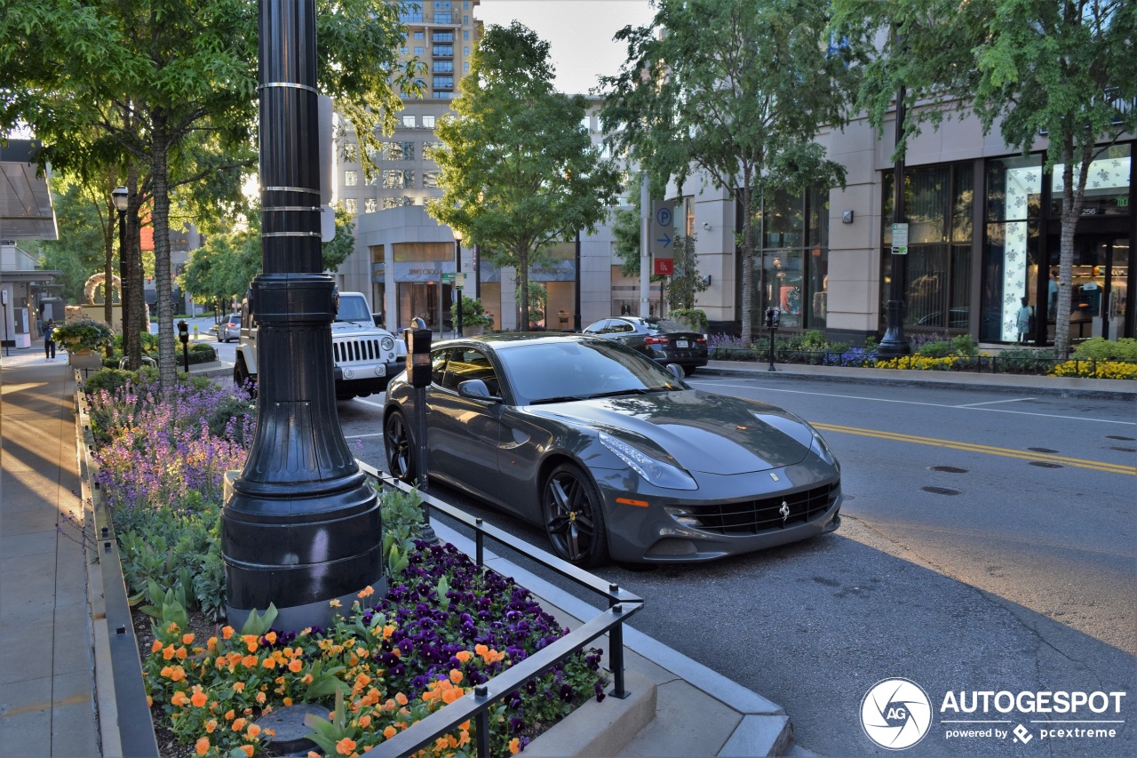 Ferrari FF