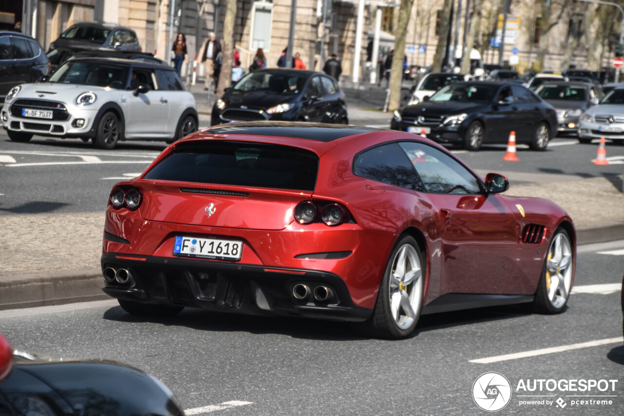 Ferrari GTC4Lusso