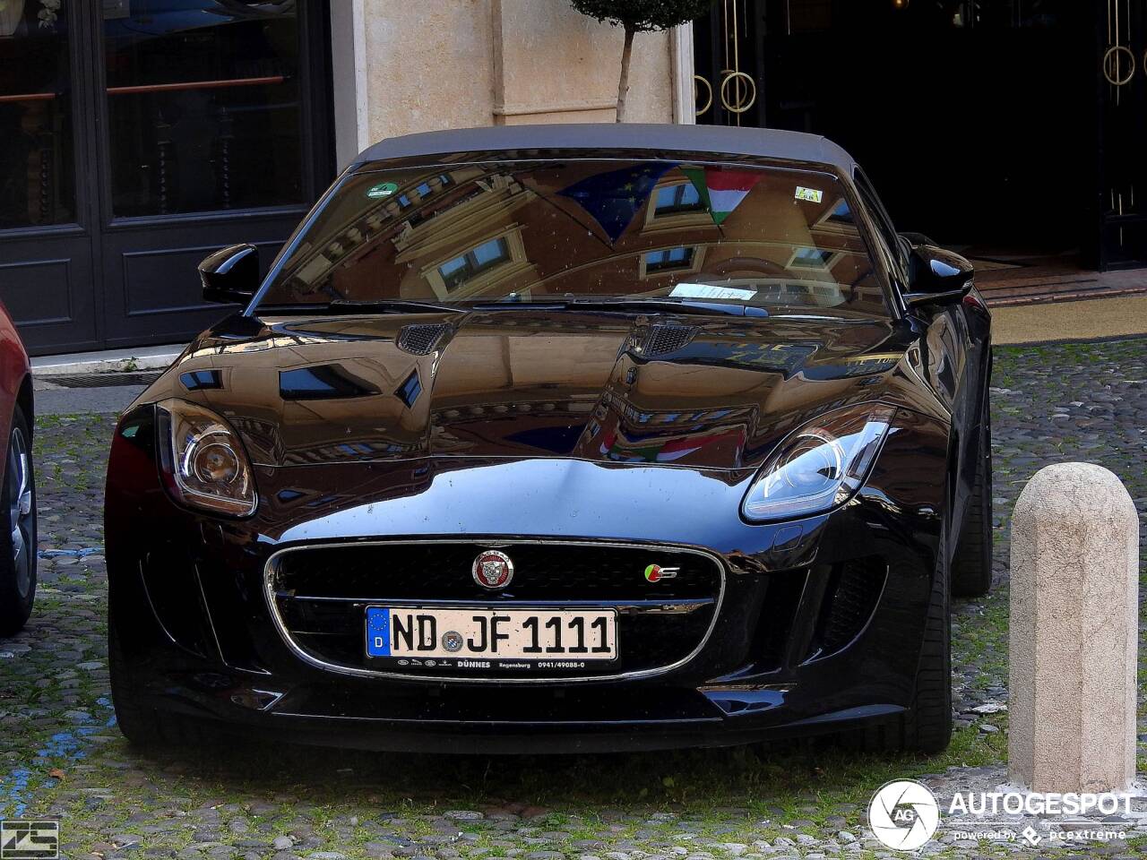 Jaguar F-TYPE S Convertible