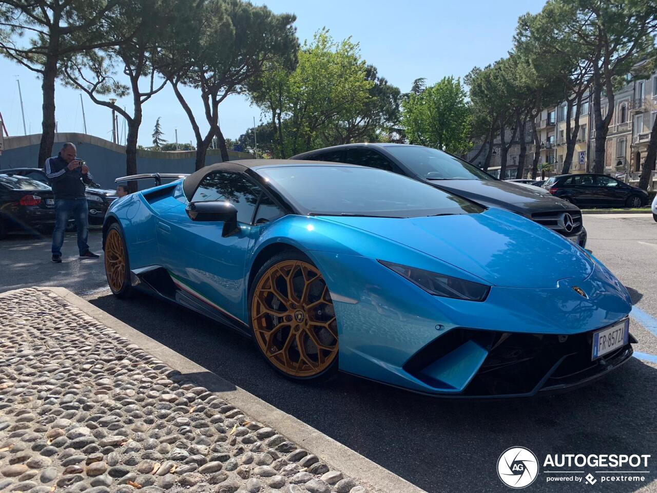 Lamborghini Huracán LP640-4 Performante Spyder