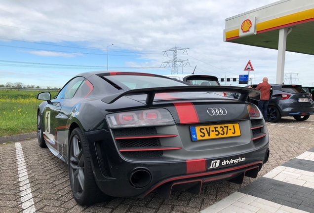 Audi R8 V10