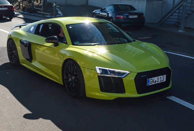 Audi R8 V10 Plus 2015