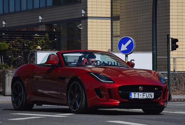 Jaguar F-TYPE S V8 Convertible