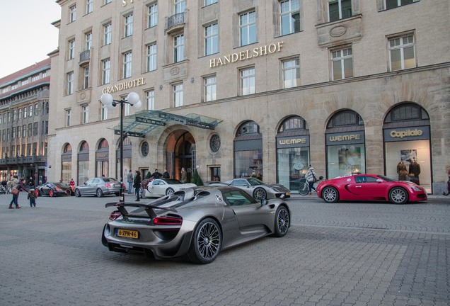 Porsche 918 Spyder Weissach Package