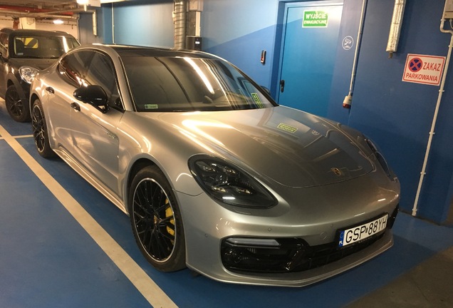 Porsche 971 Panamera Turbo S E-Hybrid