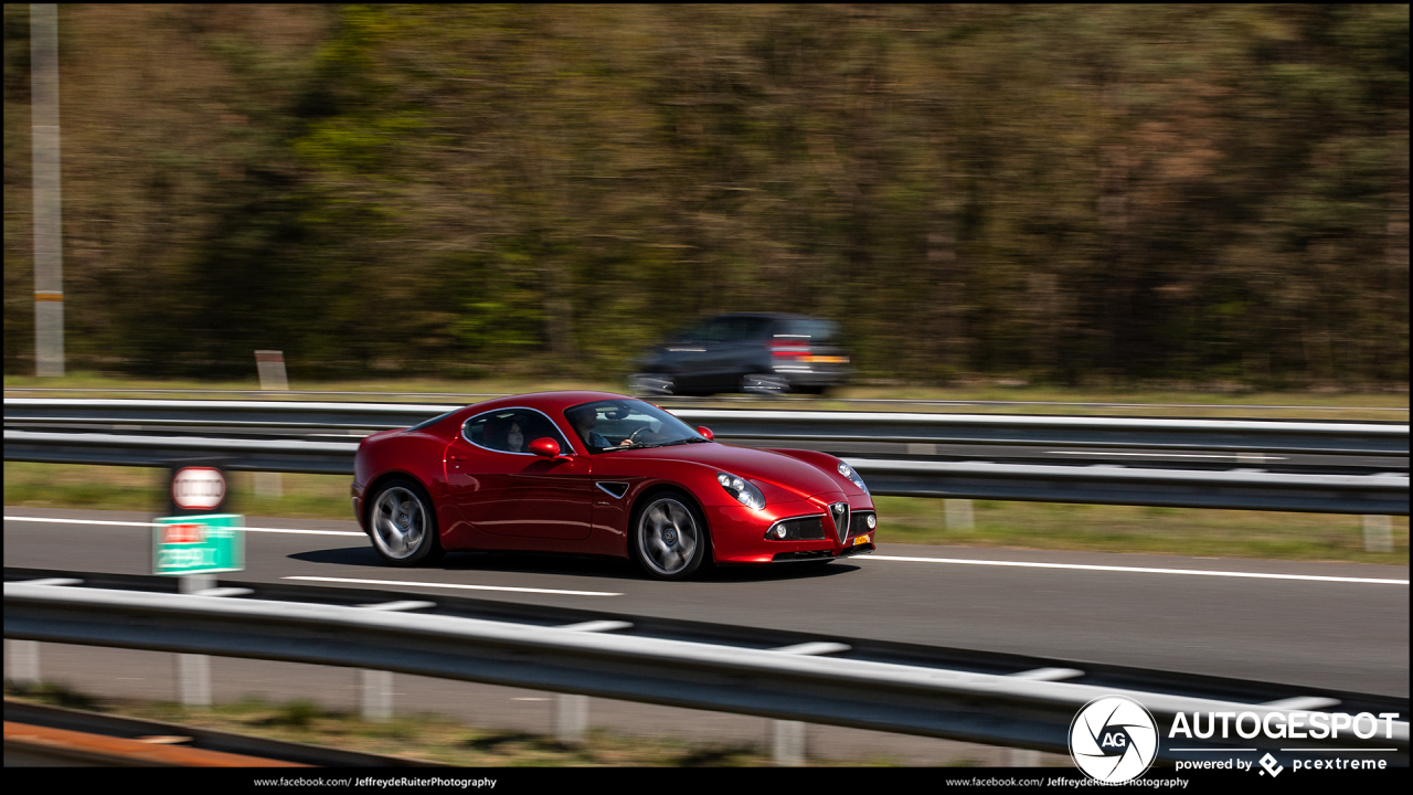 Alfa Romeo 8C Competizione