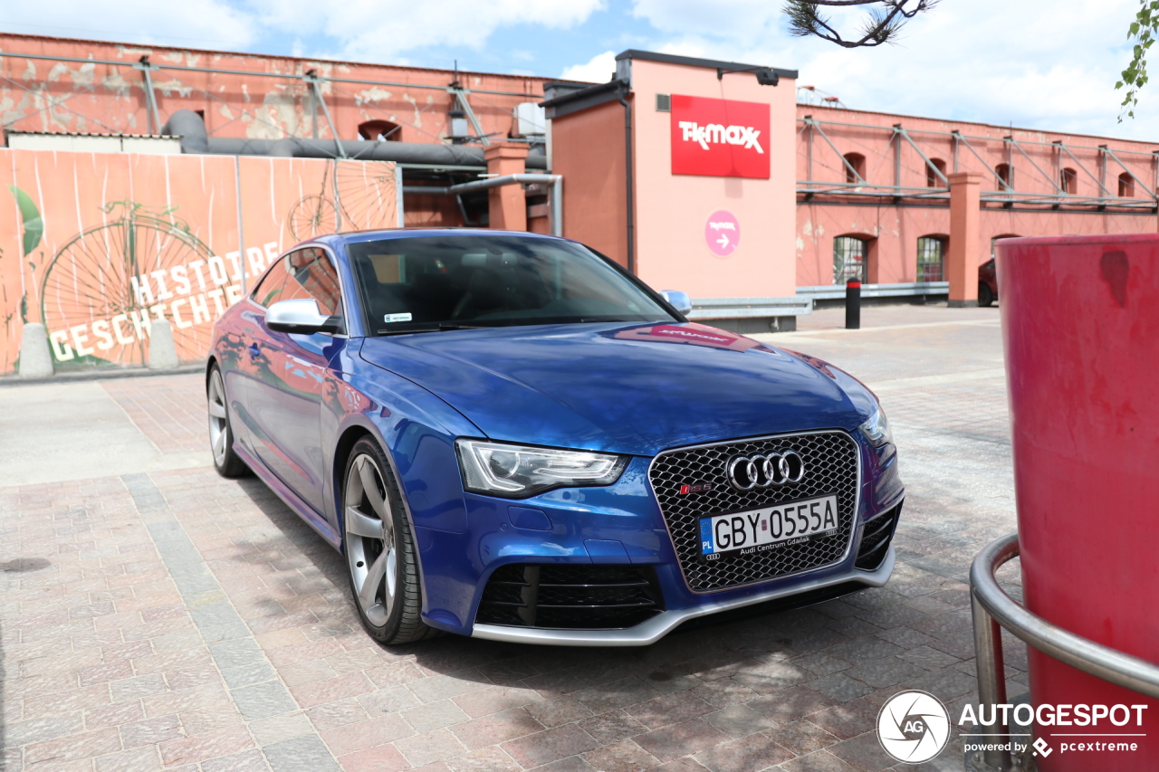 Audi RS5 B8 2012