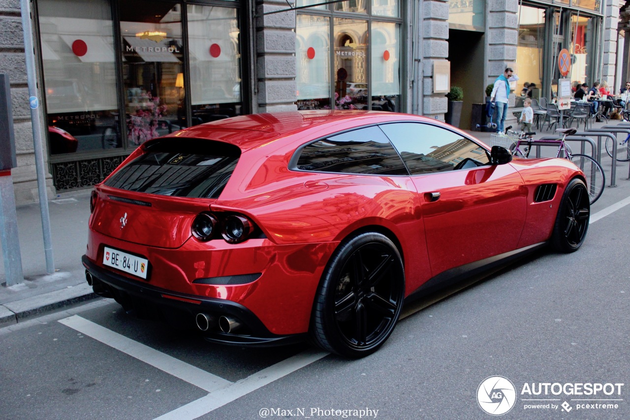 Ferrari GTC4Lusso