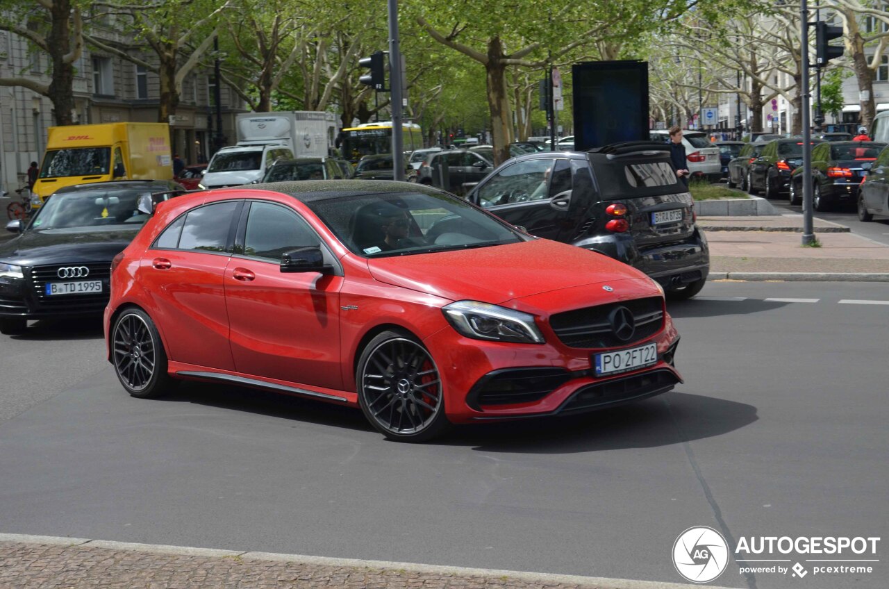 Mercedes-AMG A 45 W176 2015