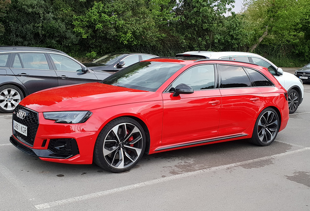 Audi RS4 Avant B9