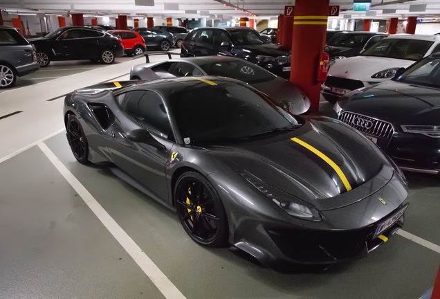 Ferrari 488 Pista