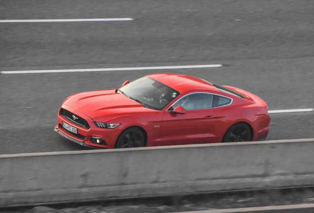 Ford Mustang GT 2015